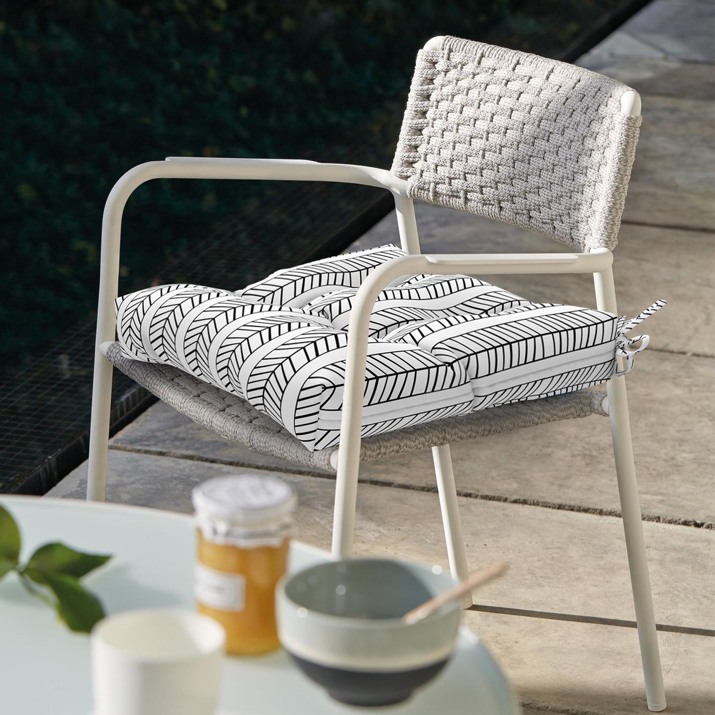Melody Elephant Indoor/Outdoor Square Tufted Seat Cushions with Ties, Fade Resistant Patio Wicker Thick Chair Pads Pack of 2, 19 x 19 x 5 Inch, HerringboneWhite